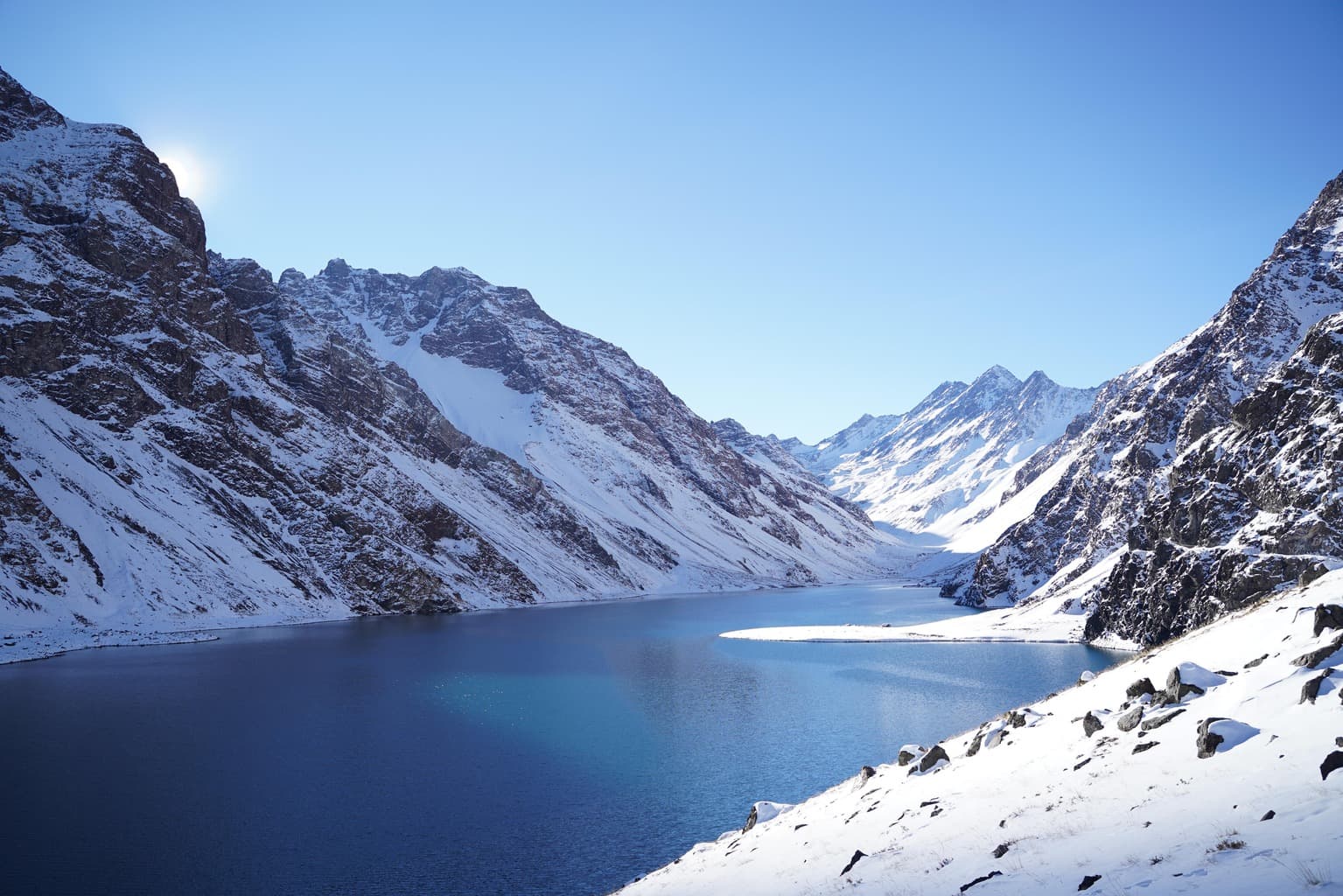 Original mountain lake image